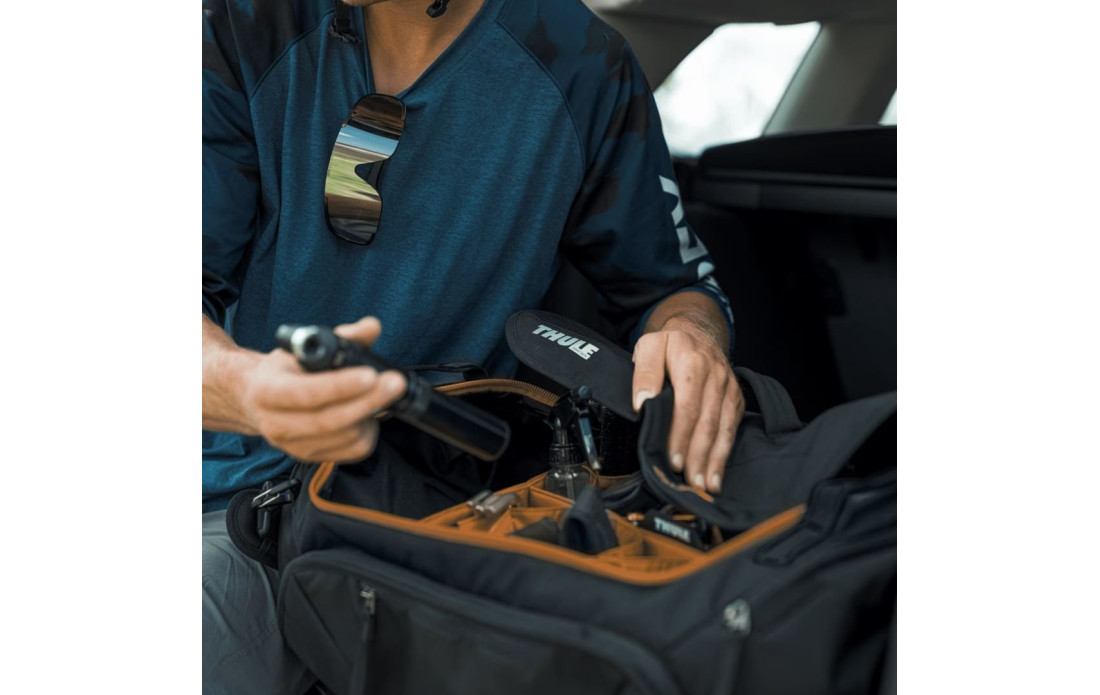 Sac de voyage vélo Thule RoundTrip Noir 55L
