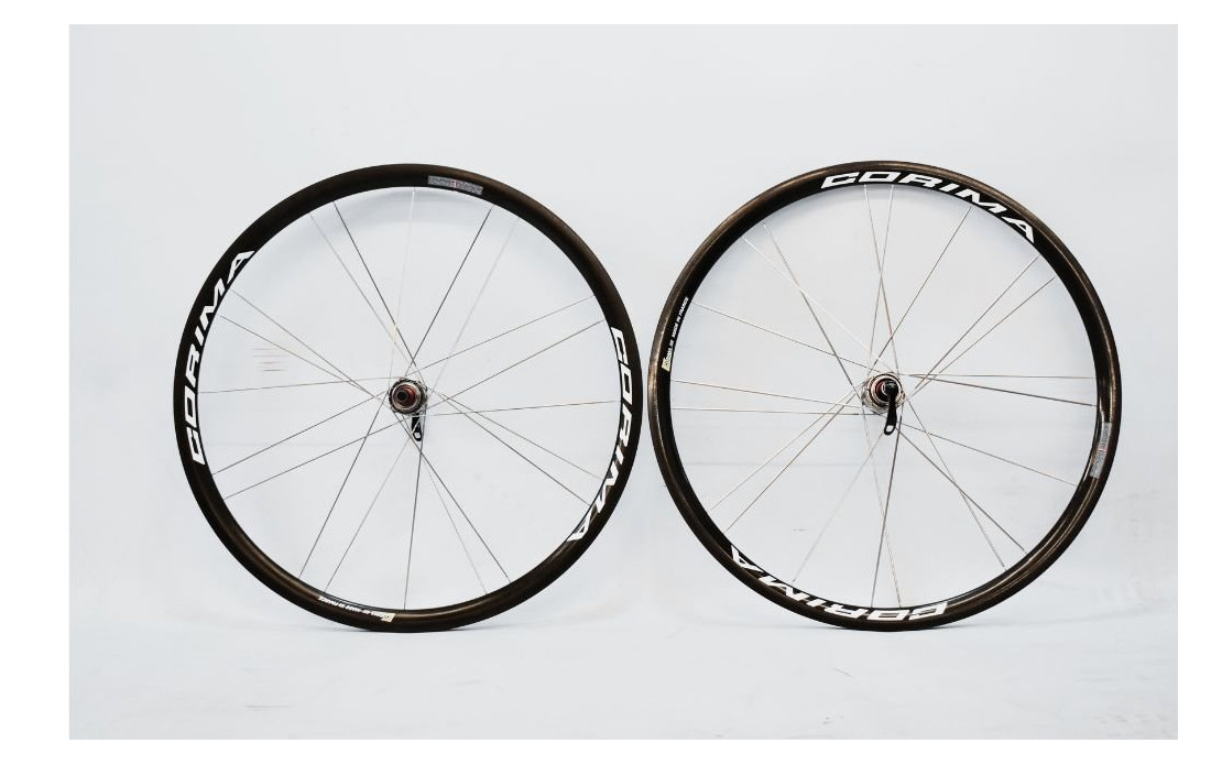Paire de Roues Vélo Route Corima S 32 disc Pneu - Funsportscycles.com