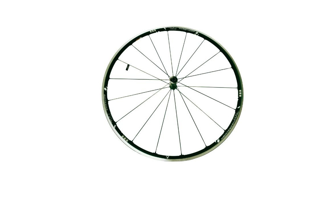 ROUE AVT BONTRAGER / TREK RXL  PATIN
