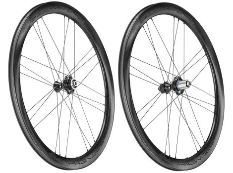 Paire de roues 700 Campagnolo Bora WTO 45 Carbon CL HG