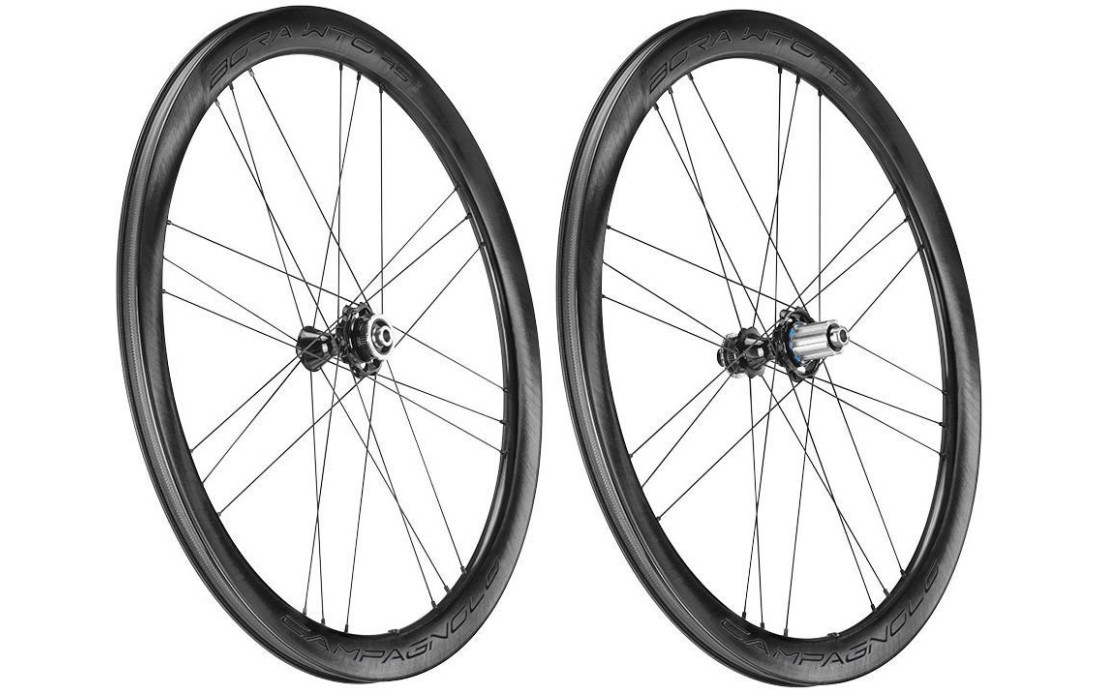 Paire de roues 700 Campagnolo Bora WTO 45 Carbon CL HG