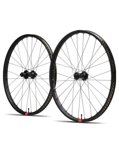 PAIRE ROUES RESERVE. 30 HD / 29 /  INDUSTRY9 1/1  / 6T / XD