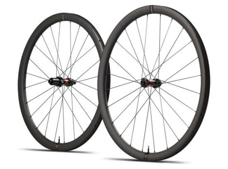 PAIRE DE ROUES RESERVE 34/37 / DT240  / CL / HG