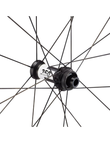 ROUE AVANT ROVAL RAPIDE CL II CARBONE DISQUE CL