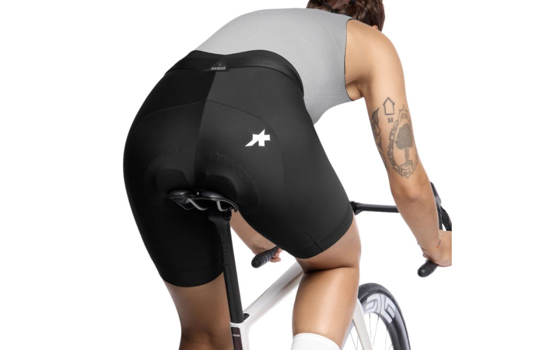 ASSOS UMA GT Half S11