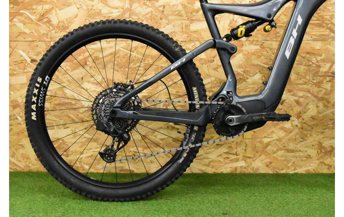BH ATOM X LYNX 8.2 CUSTOM | REVISE | GARANTIE 6...