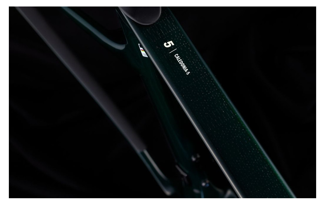 CERVELO Caledonia-5 Ultegra Di2 Emerald/Cream